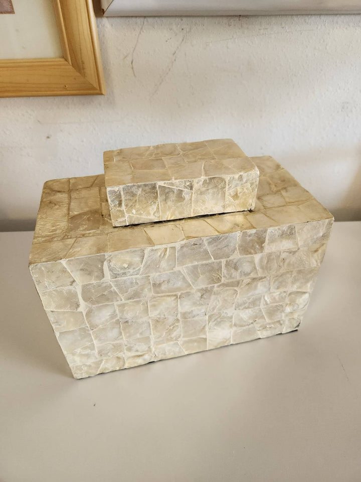 Mother of Pearl Jar with Lid