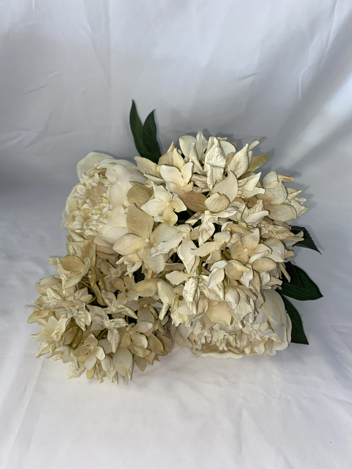 Cream Floral Arrangement