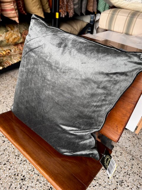 20x20" Pillow
