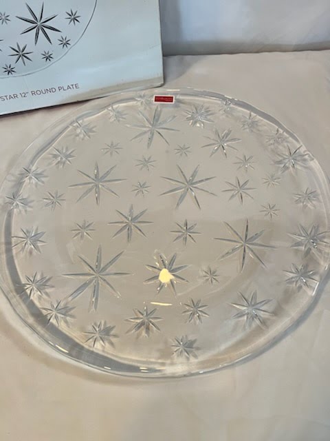 Winter Star Round Plate