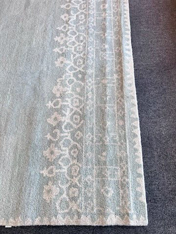 8x10 Pottery Barn Area Rug