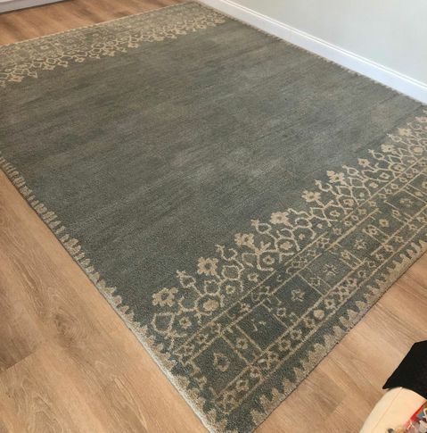 8x10 Pottery Barn Area Rug