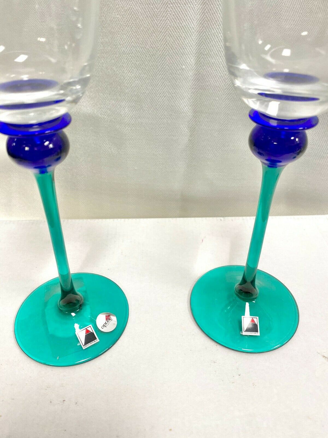 Set/2 Signed 10oz Water Goblet Opus "Mardi Gras" Clear Green Stem